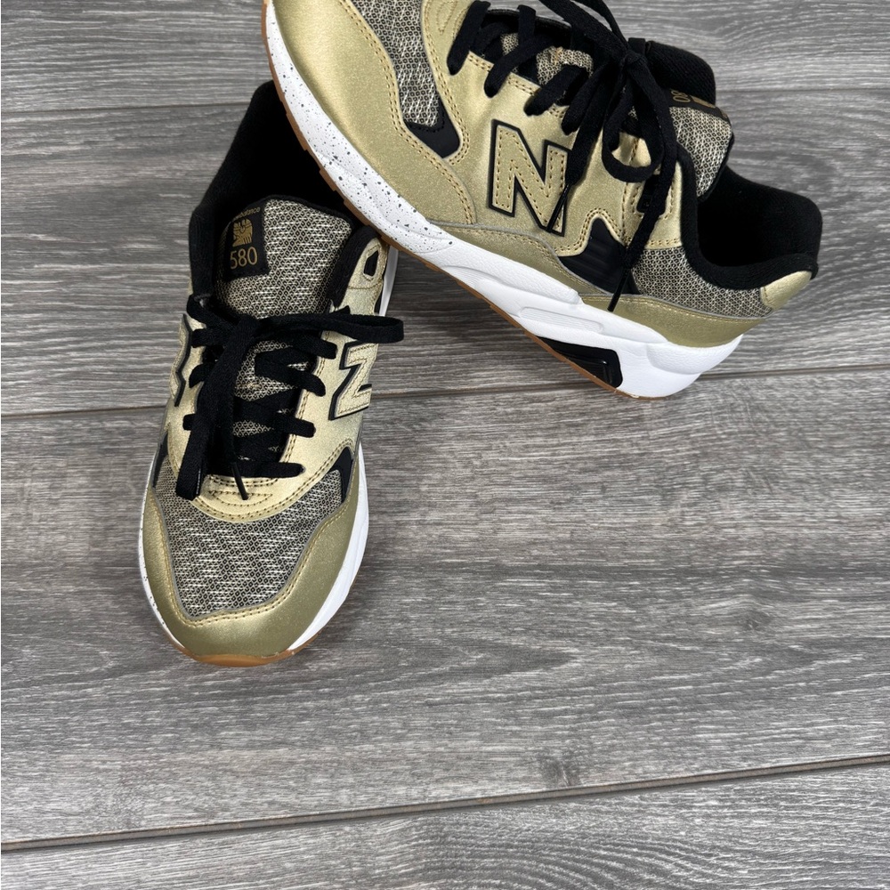 New Balance - Picture 7 of 7
